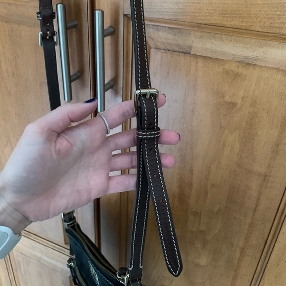 Dooney & Bourke purse - Picture 5 of 6